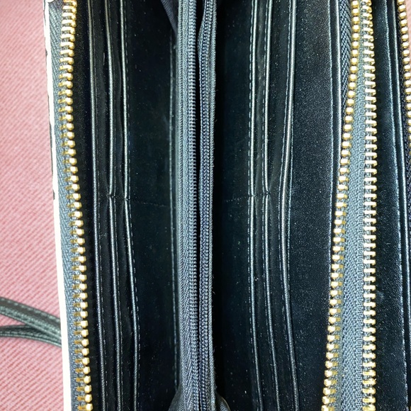 wallet - Picture 2 of 3